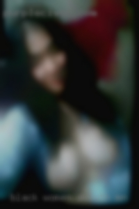 Black women only naked BBW escort in Duluth, MN.